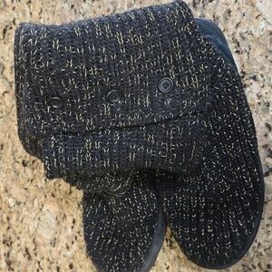 UGG a sweater knit boots